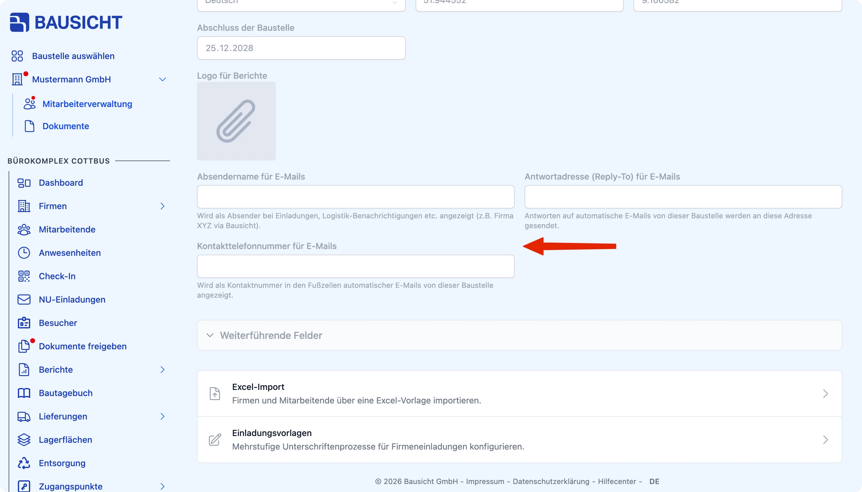 Feld “Kontakttelefonnummer für E-Mails” in den Baustellendaten