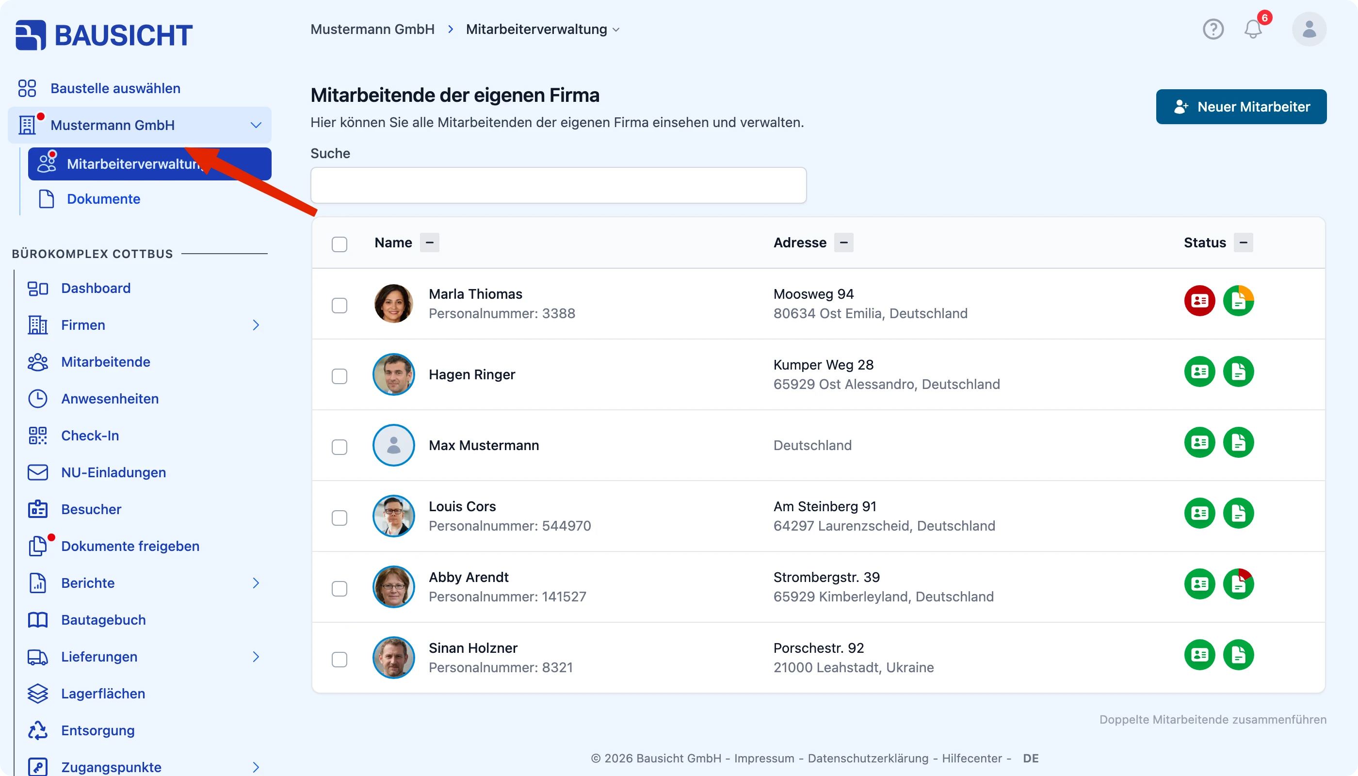Mitarbeitende der eigenen Firma öffnen