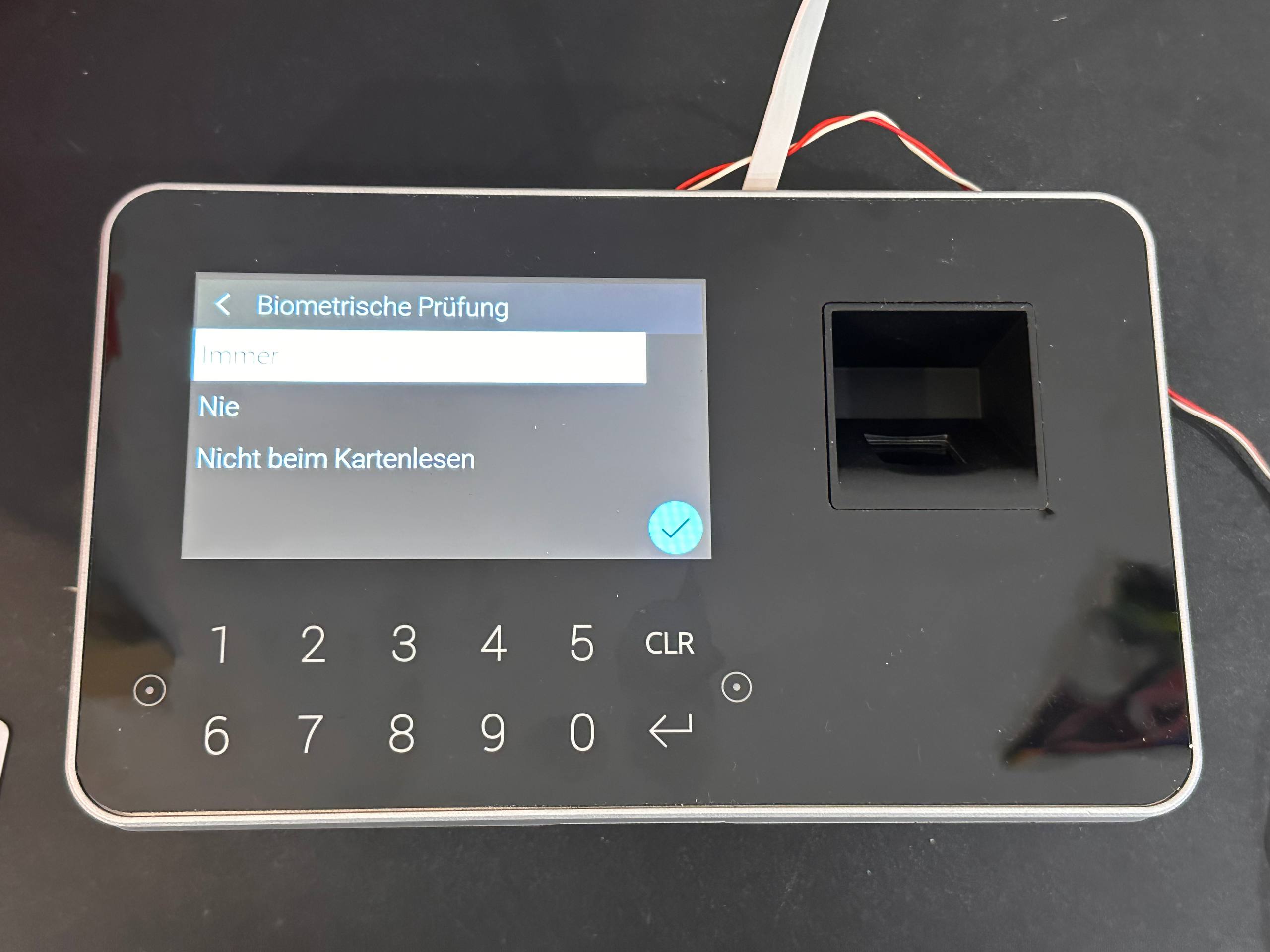 Bild 8: Für Biometrische Prüfung die Option Immer auswählen und mit dem Häkchen bestätigen.